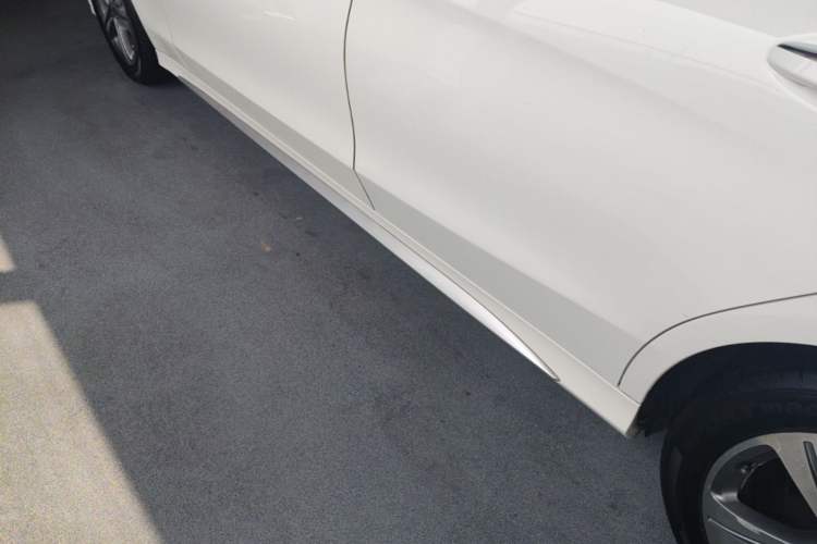 Used Mercedes-Benz C-Class 2019 C 260 L Sport Edition Left Side Sill
