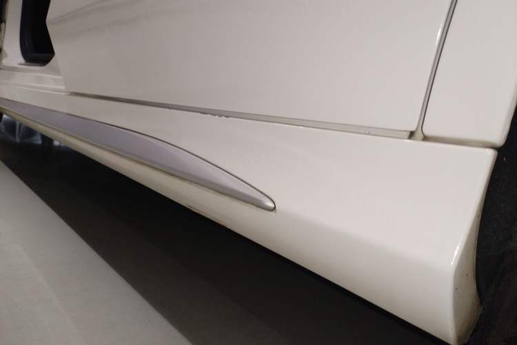 Used Mercedes-Benz C-Class 2019 C 260 L Sport Edition Left Side Sill