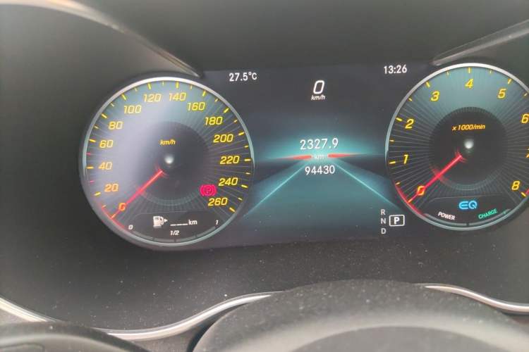 Used Mercedes-Benz C-Class 2019 C 260 Sport Edition Odometer Close Up