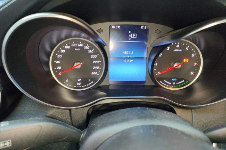 Used Mercedes-Benz C-Class 2019 C 260 L Sport Edition Odometer Close Up