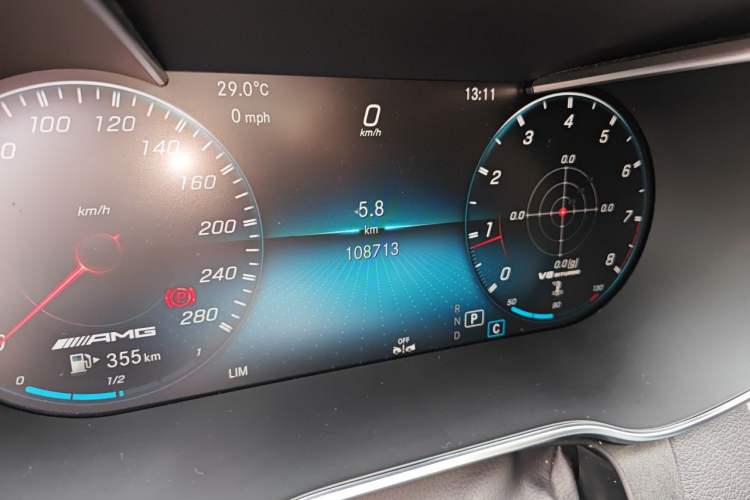 Used Mercedes-Benz C-Class 2019 C 180 L Dynamic Sports Edition Odometer Close Up