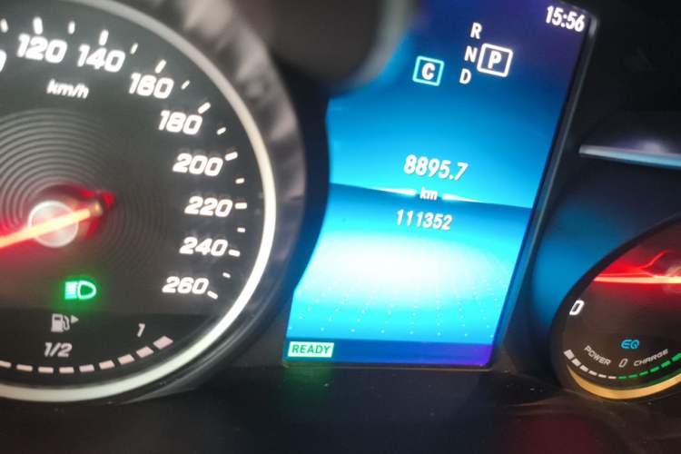 Used Mercedes-Benz C-Class 2019 C 260 Sport Edition Odometer Close Up