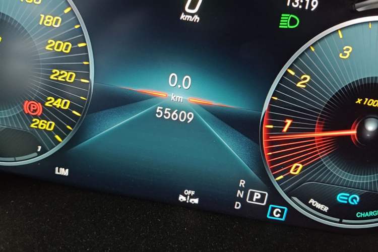 Used Mercedes-Benz C-Class 2019 Restyled C 260 L Sport Edition Odometer Close Up