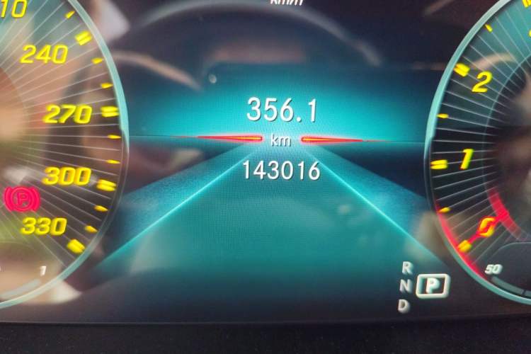Used Mercedes-Benz C-Class 2019 C 260 Coupe Odometer Close Up