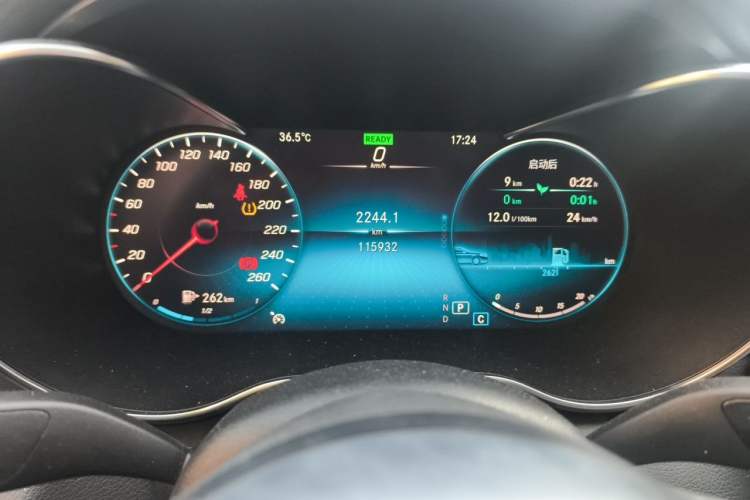Used Mercedes-Benz C-Class 2019 Restyled C 260 L Sport Edition Odometer Close Up