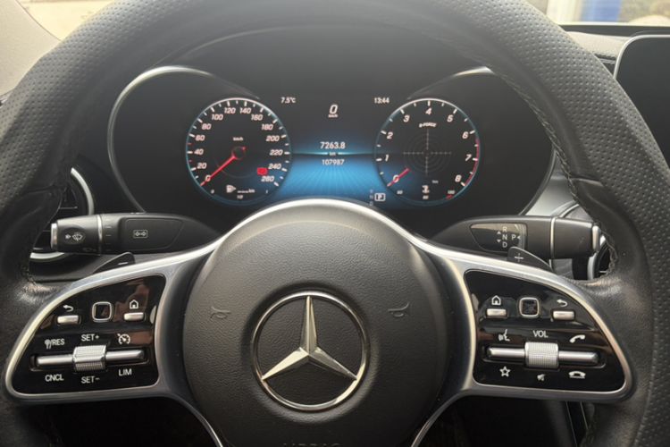 Used Mercedes-Benz C-Class 2019 Restyled C 260 L Sport Edition Odometer Close Up