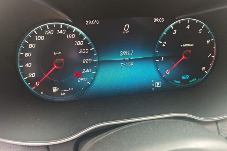 Used Mercedes-Benz C-Class 2019 Restyled C 260 L Sport Edition Odometer Close Up