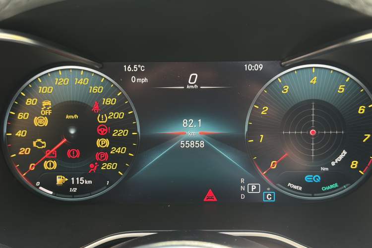 Used Mercedes-Benz C-Class 2019 C 260 Estate Odometer Close Up