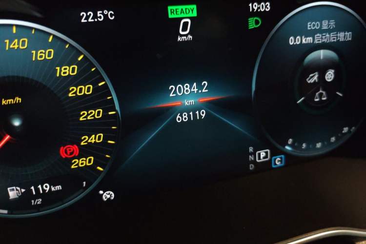 Used Mercedes-Benz C-Class 2019 Restyled C 260 L Sport Edition Odometer Close Up