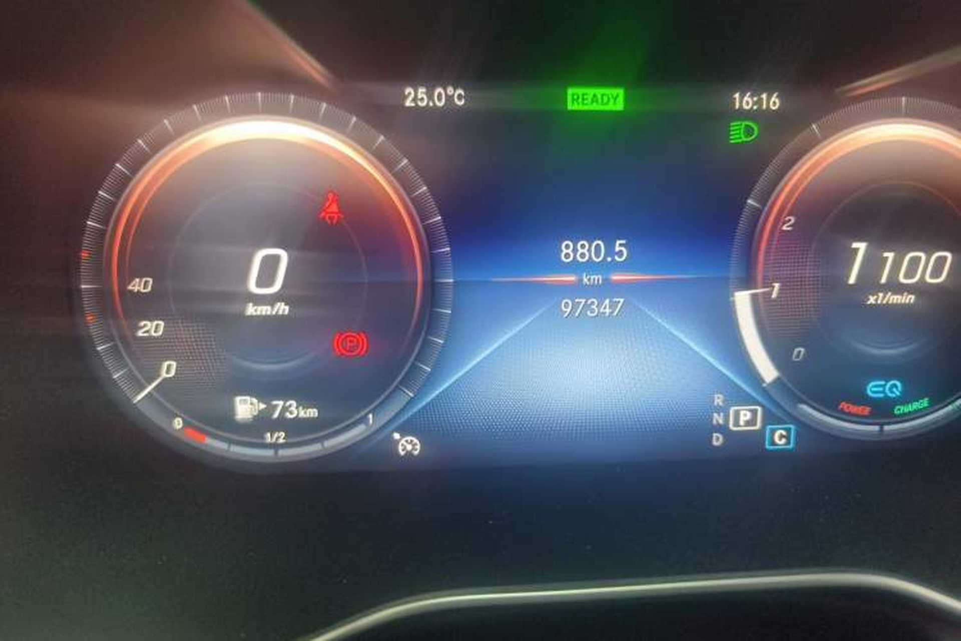 Used Mercedes-Benz C-Class 2019 Restyled C 260 L Sport Edition Odometer Close Up