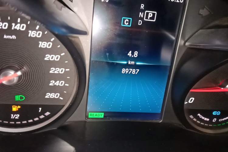 Used Mercedes-Benz C-Class 2019 C 260 Sport Edition Odometer Close Up