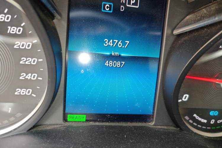 Used Mercedes-Benz C-Class 2019 C 260 Sport Edition Odometer Close Up