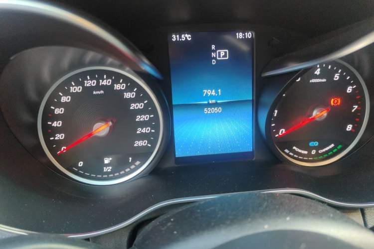 Used Mercedes-Benz C-Class 2019 C 260 Sport Edition Odometer Close Up