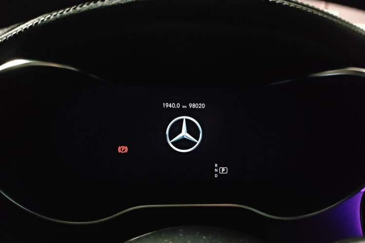 Used Mercedes-Benz C-Class 2019 C 260 Coupe Odometer Close Up