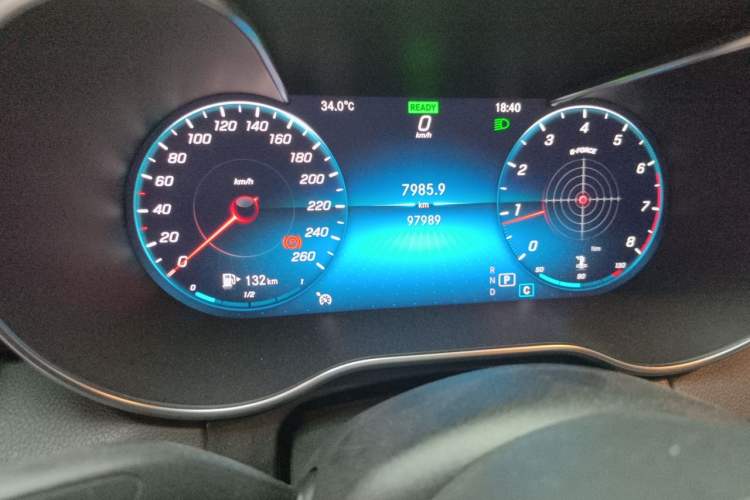 Used Mercedes-Benz C-Class 2019 C 260 L Sport Edition Odometer Close Up