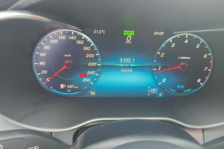 Used Mercedes-Benz C-Class 2019 C 260 Estate Odometer Close Up