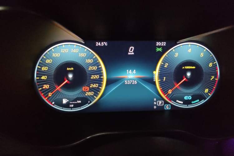 Used Mercedes-Benz C-Class 2019 Restyled C 260 L Sport Edition Odometer Close Up