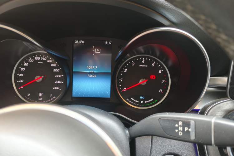 Used Mercedes-Benz C-Class 2019 C 260 L Sport Edition Odometer Close Up