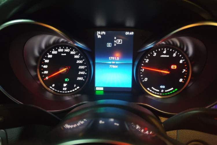 Used Mercedes-Benz C-Class 2019 C 260 Sport Edition Odometer Close Up
