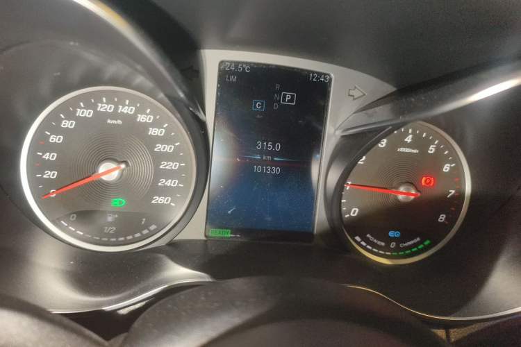 Used Mercedes-Benz C-Class 2019 C 260 Sport Edition Odometer Close Up