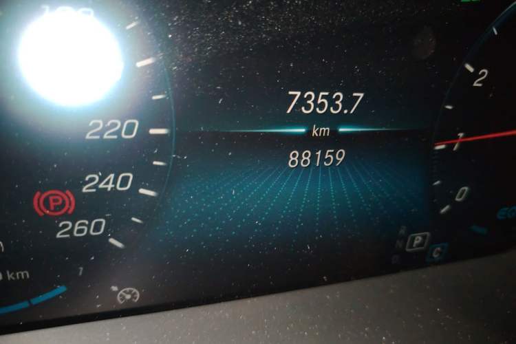 Used Mercedes-Benz C-Class 2019 Restyled C 260 L Sport Edition Odometer Close Up