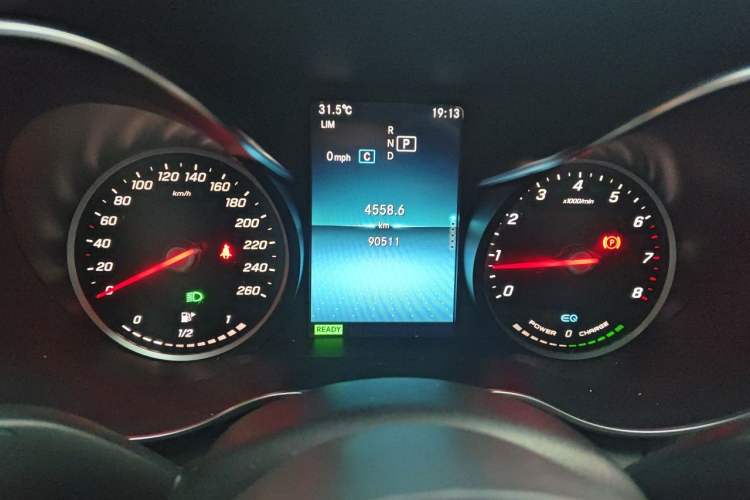 Used Mercedes-Benz C-Class 2019 C 260 Sport Edition Odometer Close Up