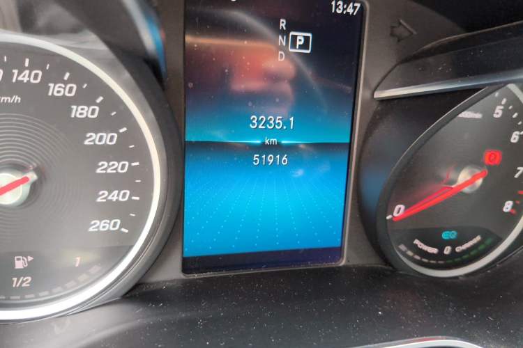 Used Mercedes-Benz C-Class 2019 C 260 Sport Edition Odometer Close Up