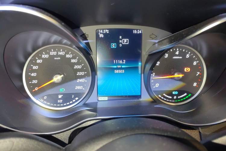 Used Mercedes-Benz C-Class 2019 C 260 Sport Edition Odometer Close Up
