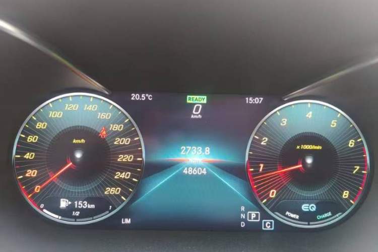 Used Mercedes-Benz C-Class 2019 Restyled C 260 L Sport Edition Odometer Close Up