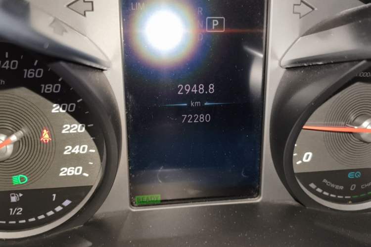Used Mercedes-Benz C-Class 2019 C 260 Sport Edition Odometer Close Up