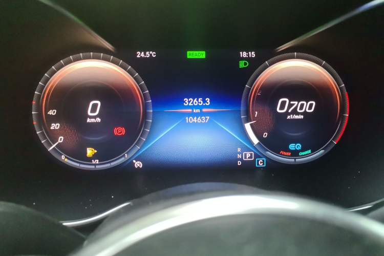 Used Mercedes-Benz C-Class 2019 Restyled C 260 L Sport Edition Odometer Close Up