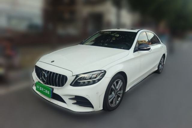 Ojetý Mercedes-Benz C-Class 2019 C 180 L Fashion Edition Sport Version