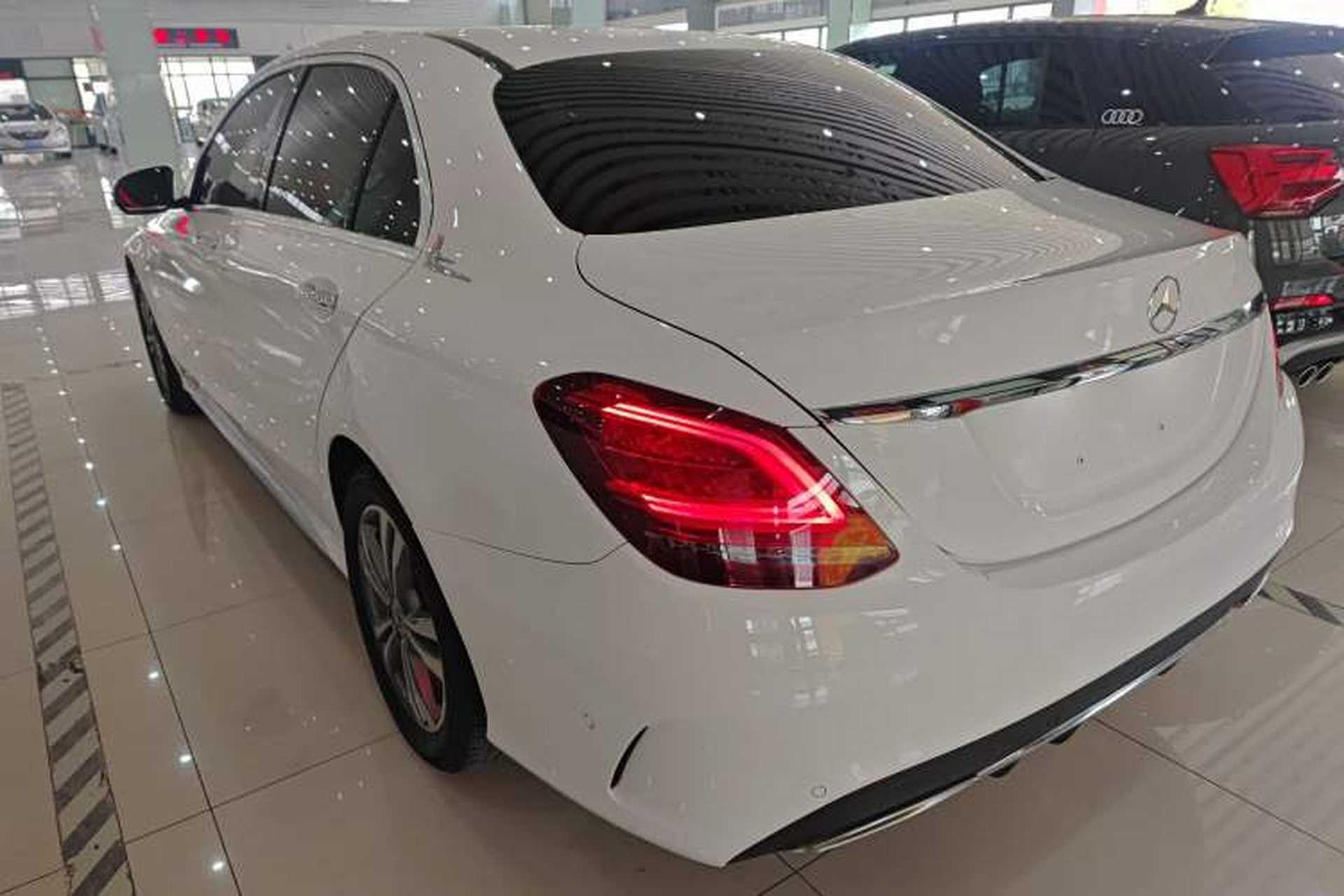 Used Mercedes-Benz C-Class 2019 C 180 L Fashion Edition Sport Version Rear Left 45 Deg