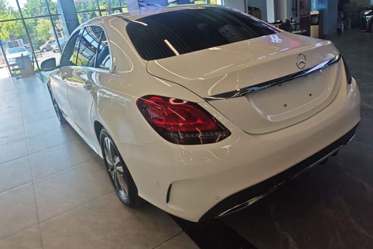 Used Mercedes-Benz C-Class 2019 C 180 L Fashion Edition Sport Version Rear Left 45 Deg
