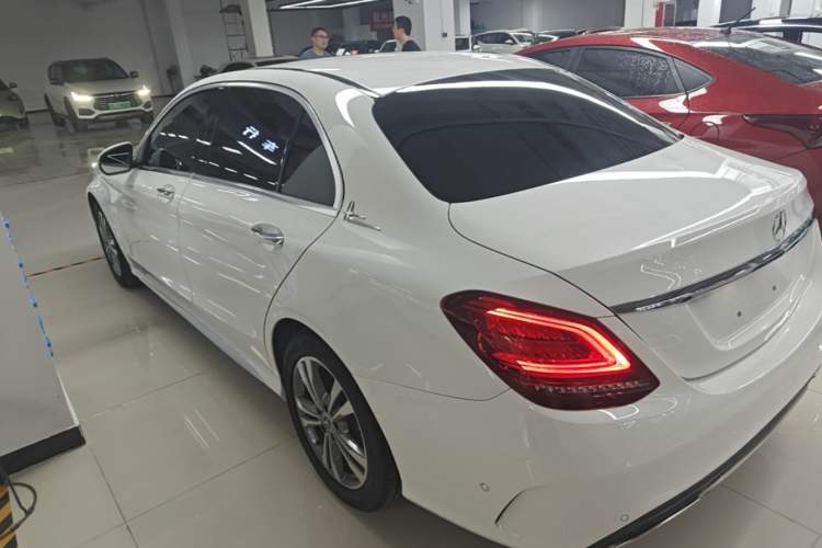 Used Mercedes-Benz C-Class 2019 C 180 L Fashion Edition Sport Version Rear Left 45 Deg