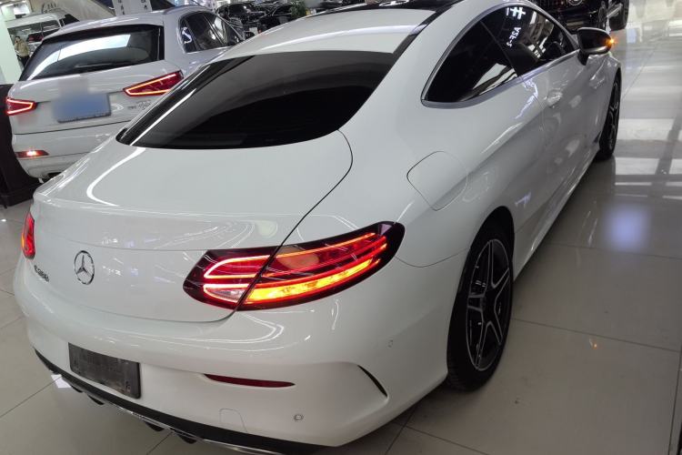 Used Mercedes-Benz C-Class 2019 C 260 Coupe Rear Right 45 Deg