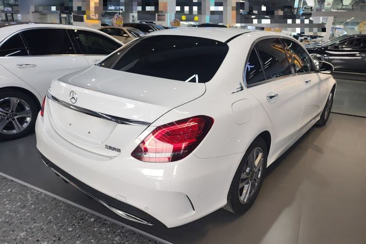 Used Mercedes-Benz C-Class 2019 C 180 L Fashion Edition Sport Version Rear Right 45 Deg