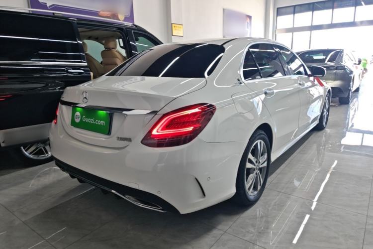 Used Mercedes-Benz C-Class 2019 C 180 L Fashion Edition Sport Version Rear Right 45 Deg