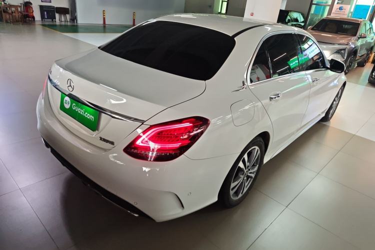 Used Mercedes-Benz C-Class 2019 C 180 L Fashion Edition Sport Version Rear Right 45 Deg