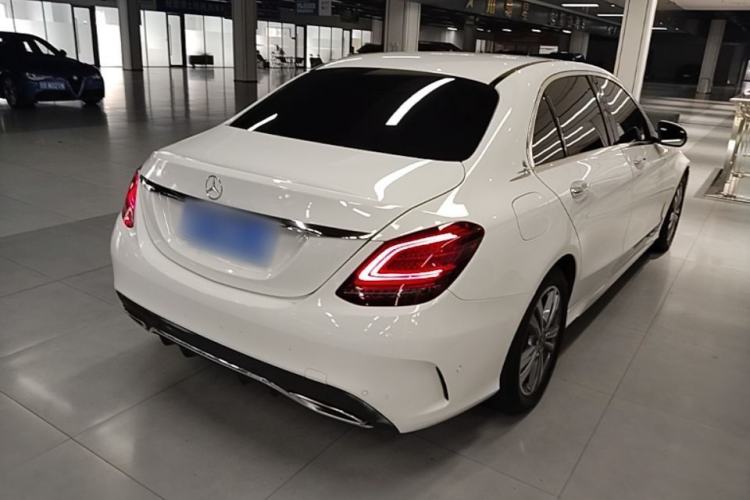 Used Mercedes-Benz C-Class 2019 C 180 L Fashion Edition Sport Version Rear Right 45 Deg