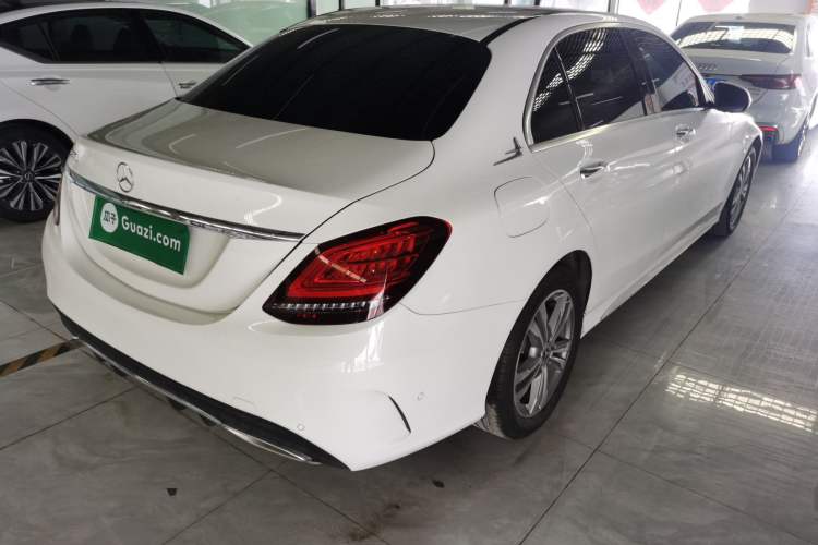 Used Mercedes-Benz C-Class 2019 C 180 L Fashion Edition Sport Version Rear Right 45 Deg