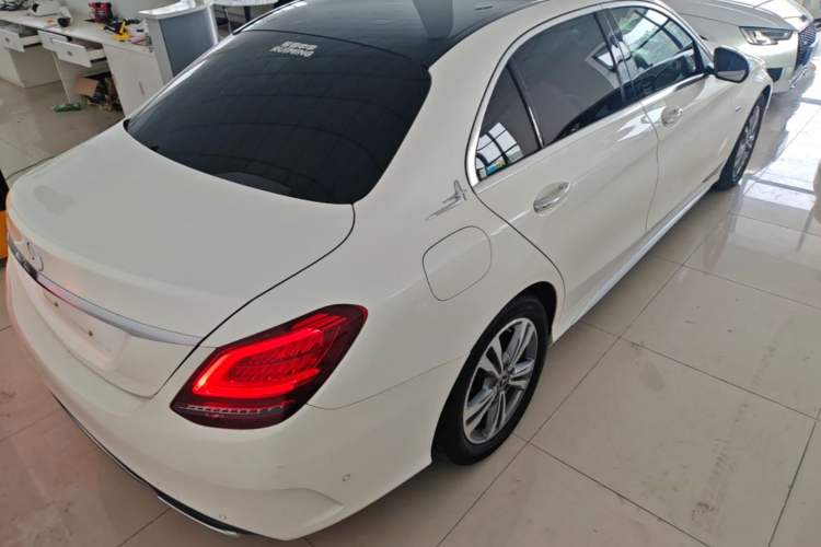 Used Mercedes-Benz C-Class 2019 C 180 L Fashion Edition Sport Version Rear Right 45 Deg