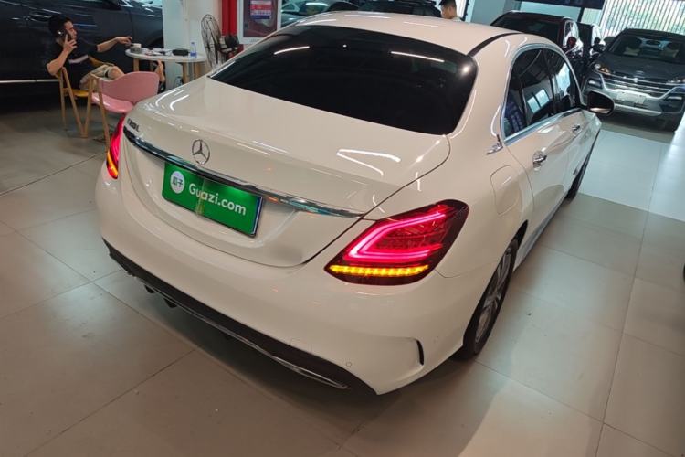 Used Mercedes-Benz C-Class 2019 C 180 L Fashion Edition Sport Version Rear Right 45 Deg
