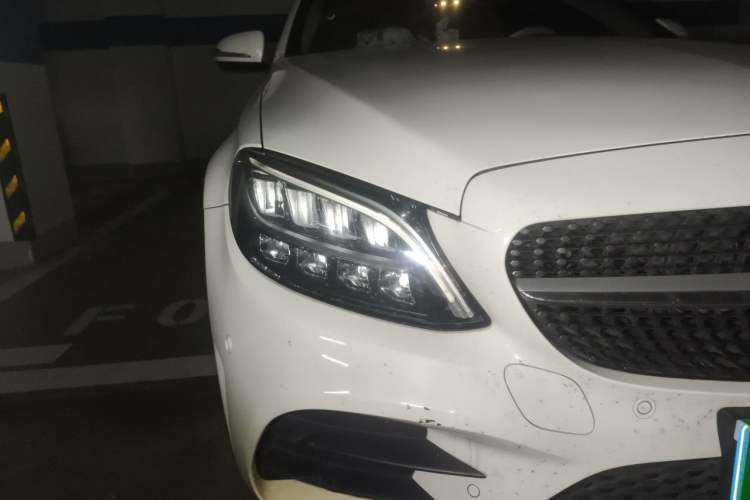 Used Mercedes-Benz C-Class 2019 C 180 L Fashion Edition Sport Version Right Front Headlight