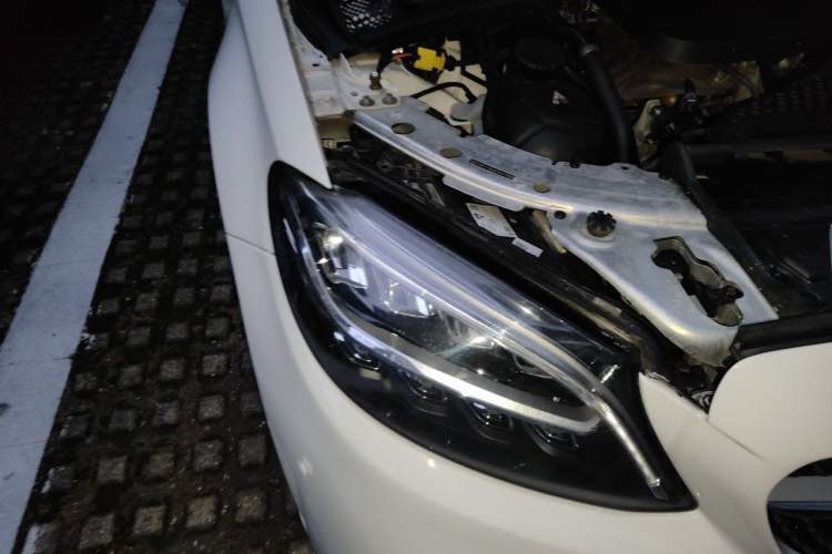 Used Mercedes-Benz C-Class 2019 C 260 Estate Right Front Headlight