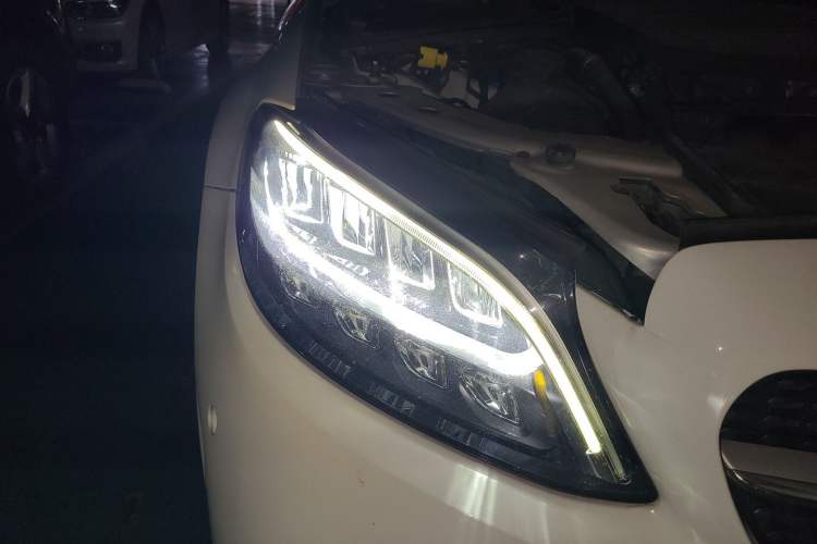 Used Mercedes-Benz C-Class 2019 Restyled C 260 L Sport Edition Right Front Headlight