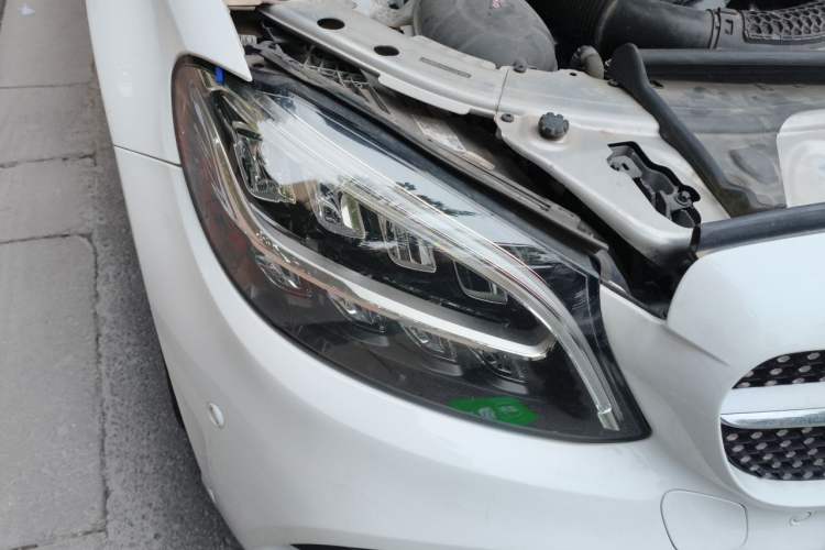 Used Mercedes-Benz C-Class 2019 C 180 L Fashion Edition Sport Version Right Front Headlight