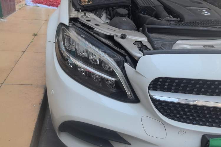Used Mercedes-Benz C-Class 2019 C 180 L Fashion Edition Sport Version Right Front Headlight