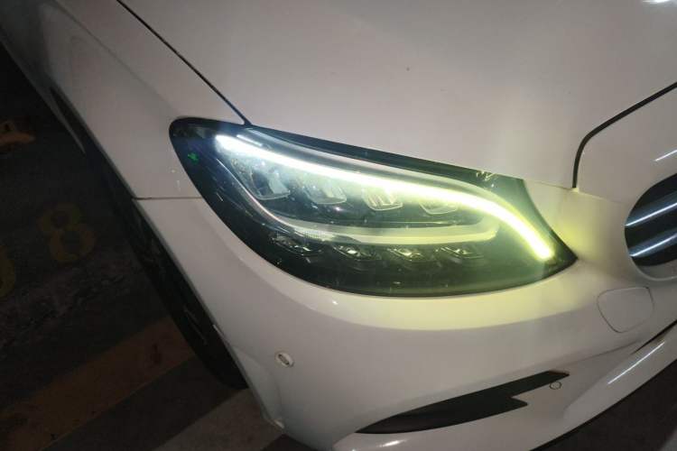 Used Mercedes-Benz C-Class 2019 C 260 Sport Edition Right Front Headlight