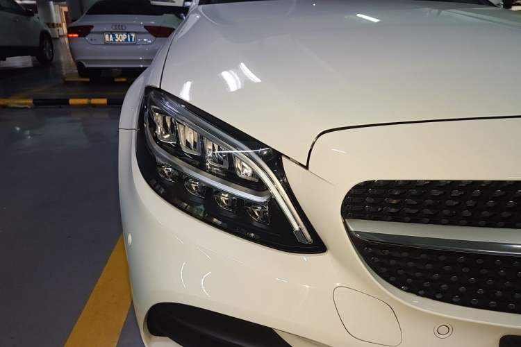 Used Mercedes-Benz C-Class 2019 Restyled C 260 L Sport Edition Right Front Headlight